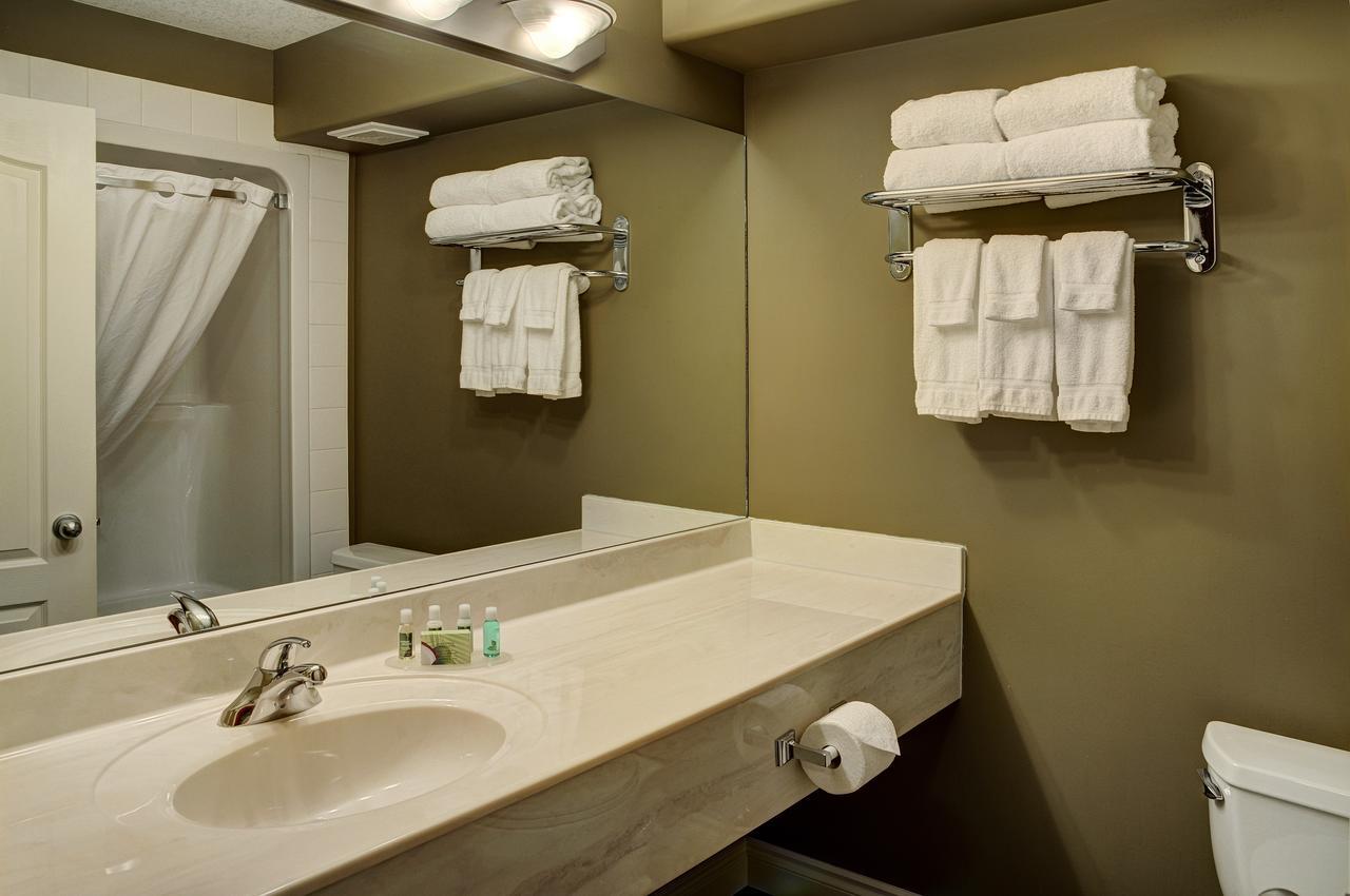 Lakeview Inns & Suites - Edson Airport West מראה חיצוני תמונה